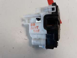 Recambio de cerradura puerta delantera derecha para fiat nuova 500 (150) 2007- lounge referencia OEM IAM 51827593  