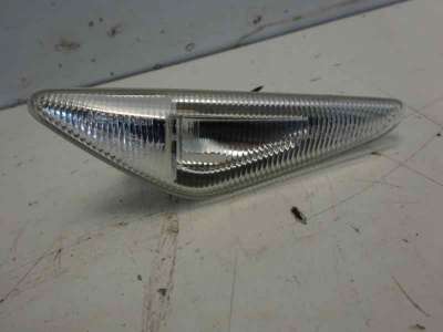 Recambio de piloto lateral izquierdo para bmw x5 (e70) 2006-2013 xdrive30d referencia OEM IAM 7267977 7171007 