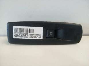 Recambio de mando elevalunas trasero derecho para renault megane iii berlina 5 p 2008-2016 dynamique referencia OEM IAM 25401000
