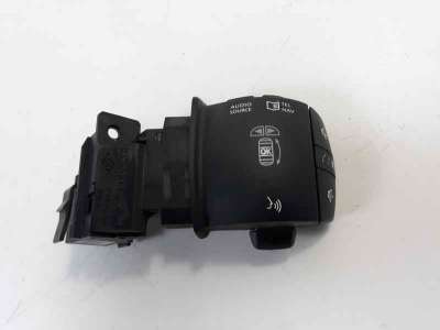 Recambio de mando volante para renault megane iii berlina 5 p 2008-2016 dynamique referencia OEM IAM 255520014R  