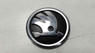 Recambio de molduras delanteras para skoda octavia lim. (5e3) 2013-2018 rs referencia OEM IAM 5JA853621  