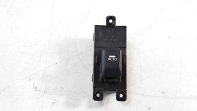 Recambio de mando elevalunas trasero derecho para kia cee´d 2012-2018 concept referencia OEM IAM 93580A2000  