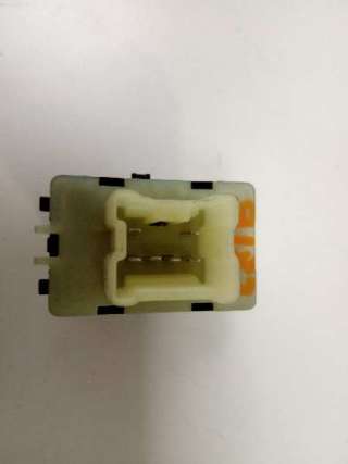 Recambio de mando elevalunas delantero derecho para dacia sandero 2012- sl audacia referencia OEM IAM 254214937R  