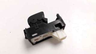 Recambio de mando elevalunas trasero derecho para toyota auris 2012-2019 active referencia OEM IAM 848100D030  