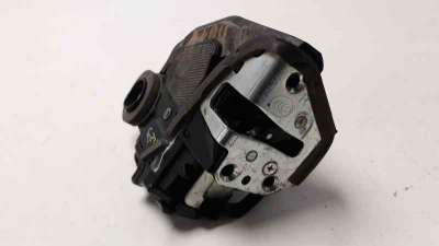 Recambio de cerradura puerta trasera derecha para toyota auris 2012-2019 active referencia OEM IAM 6905005050  