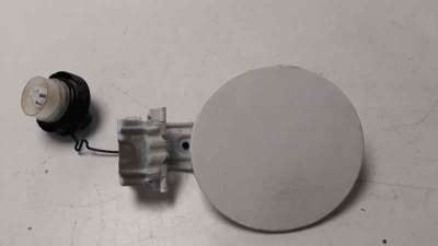 Recambio de tapa exterior combustible para toyota auris 2012-2019 active referencia OEM IAM 7720102490  