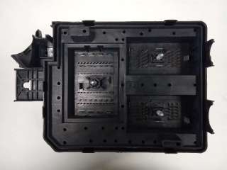 Recambio de caja reles / fusibles para opel corsa e 2014- edition referencia OEM IAM 39068005  