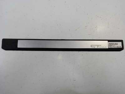 Recambio de moldura para renault megane iii coupe 2008-2018 dynamique referencia OEM IAM   