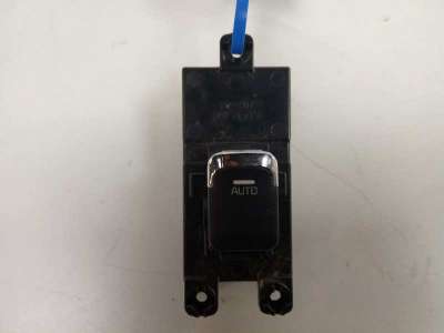 Recambio de mando elevalunas delantero derecho para kia cee´d 2012-2018 drive referencia OEM IAM 4C25101000  