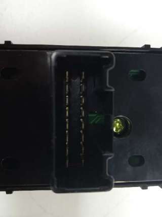 Recambio de mando elevalunas delantero izquierdo para kia cee´d 2012-2018 drive referencia OEM IAM 93570A2200  
