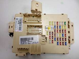 Recambio de caja reles / fusibles para kia cee´d 2012-2018 drive referencia OEM IAM 91950A213013  