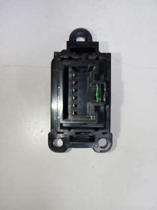 Recambio de warning para kia cee´d 2012-2018 drive referencia OEM IAM 93790A2100  
