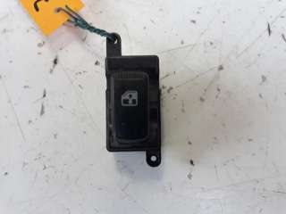 Recambio de mando elevalunas trasero derecho para kia carnival ii 2001-2006 2.5 v6 cat referencia OEM IAM   