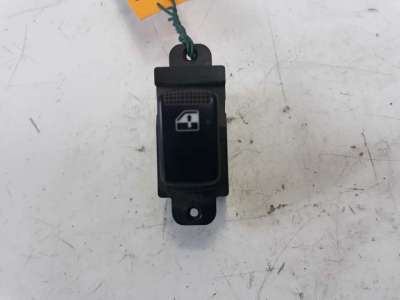Recambio de mando elevalunas delantero derecho para kia cerato 2004-2007 1.6 cat referencia OEM IAM 935782D000  