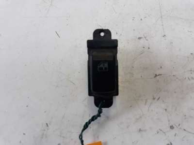 Recambio de mando elevalunas trasero derecho para kia rio 2000-2005 1.3 cat referencia OEM IAM 935762D000  