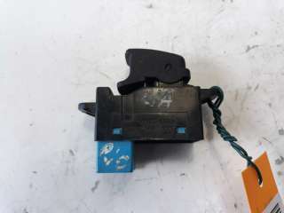 Recambio de mando elevalunas trasero derecho para kia rio 2000-2005 1.3 cat referencia OEM IAM 935762D000  