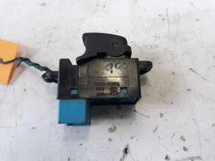 Recambio de mando elevalunas trasero derecho para kia rio 2000-2005 1.3 cat referencia OEM IAM 935762D000   2