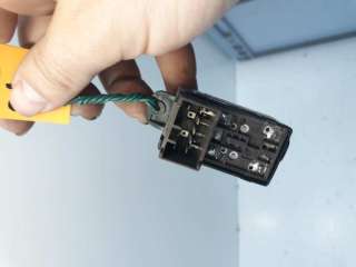 Recambio de mando elevalunas delantero derecho para kia rio 2005-2012 1.5 crdi referencia OEM IAM 935811G000  