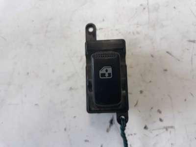 Recambio de mando elevalunas delantero derecho para kia carnival ii 2001-2006 2.5 v6 cat referencia OEM IAM   