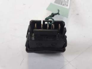 Recambio de mando elevalunas delantero izquierdo para citroën saxo 1996-2000 1.1 referencia OEM IAM    2