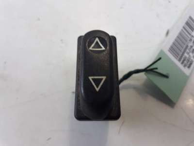 Recambio de mando elevalunas delantero izquierdo para peugeot 306 break 1979-2003 1.9 turbodiesel cat referencia OEM IAM   