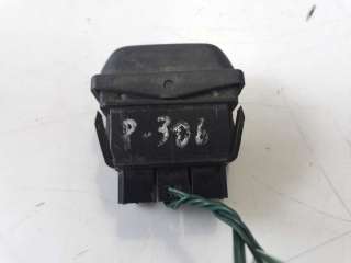 Recambio de mando elevalunas delantero izquierdo para peugeot 306 break 1979-2003 1.9 turbodiesel cat referencia OEM IAM   