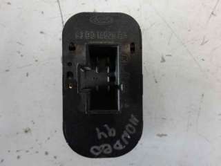 Recambio de mando elevalunas delantero izquierdo para ford mondeo berlina/familiar (fd) 1993-1996 referencia OEM IAM 93BG14529BA