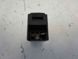 Recambio de mando elevalunas delantero derecho para volkswagen golf iv 1997-2003 berlina (1j1) referencia OEM IAM   