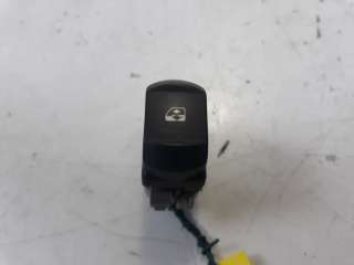 Recambio de mando elevalunas delantero derecho para renault megane ii berlina 3p 2002-2009 referencia OEM IAM 315013A  