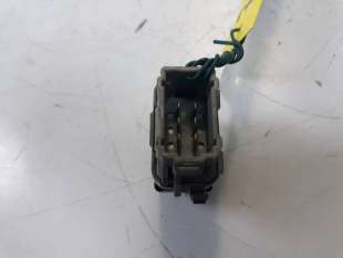 Recambio de mando elevalunas delantero derecho para renault megane ii berlina 3p 2002-2009 referencia OEM IAM    2