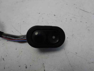 Recambio de mando elevalunas delantero derecho para opel astra f berlina 1991-1998 referencia OEM IAM   