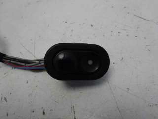 Recambio de mando elevalunas delantero derecho para opel astra f berlina 1991-1998 referencia OEM IAM   