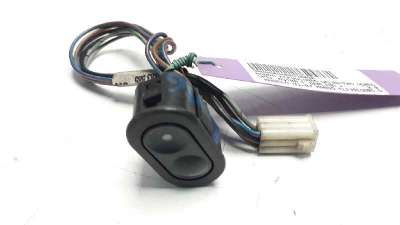 Recambio de mando elevalunas delantero derecho para opel astra f berlina 1991-1998 referencia OEM IAM   