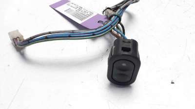 Recambio de mando elevalunas delantero derecho para opel astra f berlina 1991-1998 referencia OEM IAM   