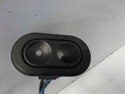 Recambio de mando elevalunas delantero derecho para opel astra f cabriolet 1993- referencia OEM IAM   
