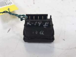 Recambio de mando elevalunas delantero izquierdo para renault 19 hatchback (b/c53) 1988- referencia OEM IAM    2