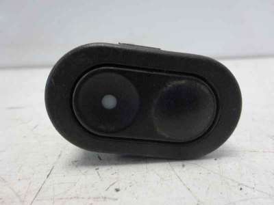 Recambio de mando elevalunas trasero izquierdo para opel corsa b 1993-1997 referencia OEM IAM   