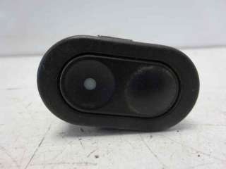 Recambio de mando elevalunas trasero izquierdo para opel corsa b 1993-1997 referencia OEM IAM   