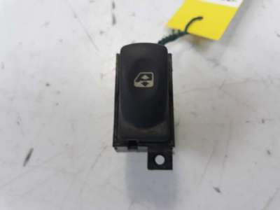 Recambio de mando elevalunas delantero derecho para renault laguna (b56) 1998-2001 1.8 cat referencia OEM IAM 7700417484  