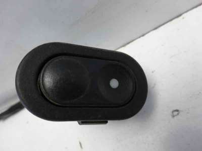 Recambio de mando elevalunas trasero derecho para opel corsa b 1993-1997 referencia OEM IAM   