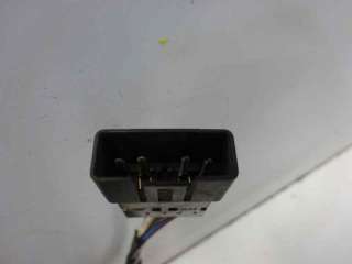Recambio de mando elevalunas trasero derecho para opel corsa b 1993-1997 referencia OEM IAM   