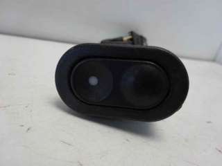 Recambio de mando elevalunas trasero derecho para opel corsa b 1993-1997 referencia OEM IAM   