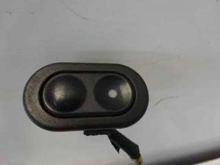 Recambio de mando elevalunas delantero derecho para opel corsa b 1996-2000 referencia OEM IAM   