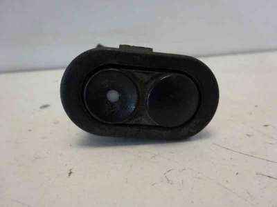 Recambio de mando elevalunas delantero izquierdo para opel corsa b 1993-1997 referencia OEM IAM   