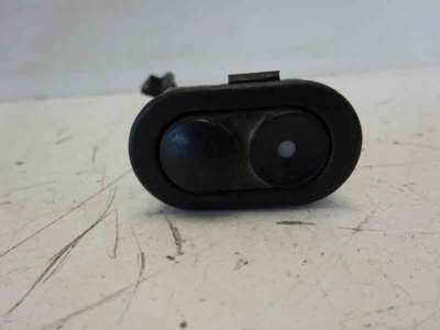 Recambio de mando elevalunas delantero derecho para opel corsa b 1993-1997 referencia OEM IAM   
