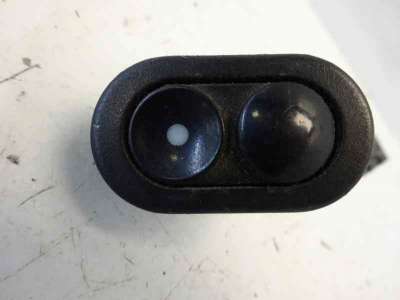 Recambio de mando elevalunas delantero izquierdo para opel corsa b 1993-1997 referencia OEM IAM   