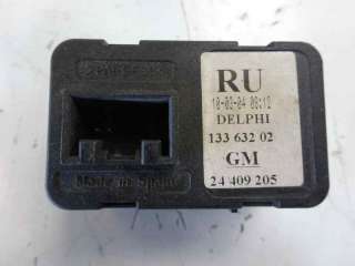 Recambio de mando elevalunas delantero izquierdo para opel corsa c 2000-2003 referencia OEM IAM 24409205  