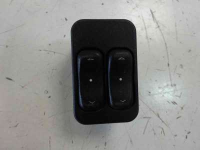 Recambio de mando elevalunas delantero izquierdo para opel corsa c 2000-2003 referencia OEM IAM 90561088  