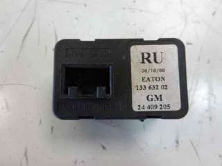 Recambio de mando elevalunas delantero izquierdo para opel corsa c 2000-2003 referencia OEM IAM 24409205  