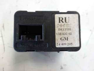 Recambio de mando elevalunas delantero izquierdo para opel corsa c 2000-2003 referencia OEM IAM 90561088  